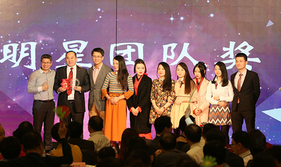 上海美莱毛发种植科团队荣获美莱团队奖
