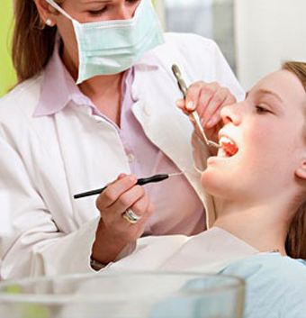 美莱口腔医生告诉你做烤瓷牙的优点和危害有哪些