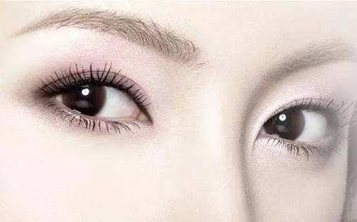 【美莱谣言粉碎机】常用“双眼皮贴”就能变成双眼皮？